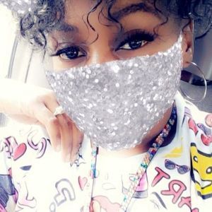 Meet your Posher, Teiagie